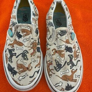 The Simpsons tv show dog & bone  Kids Animal Print Slip-On Shoes - Cream